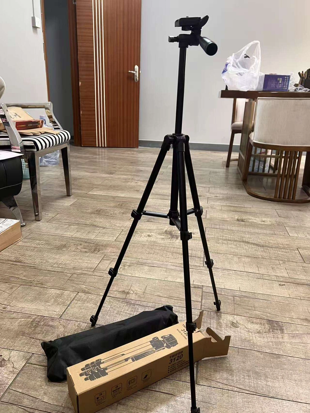 Lightweight Camera and Phone Tripod